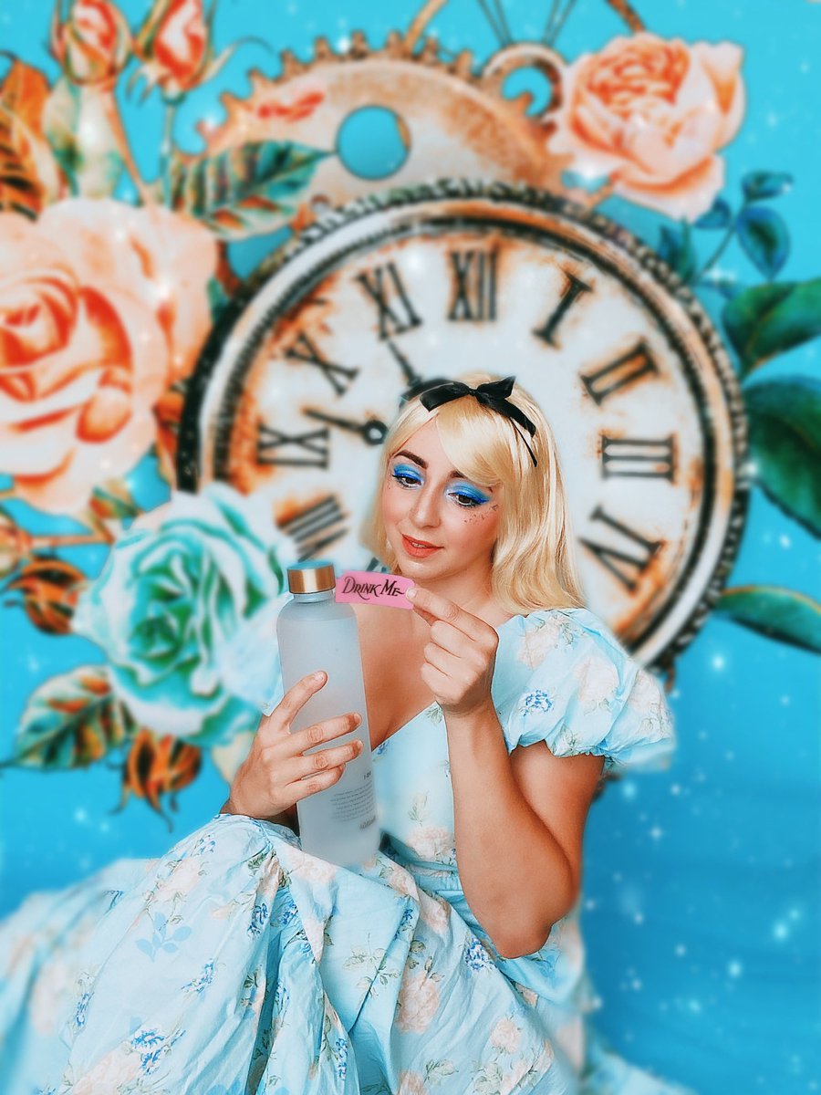 ZeinabOBriant's tweet photo. ๐โจDo you suppose sheโs a wildflower? ๐โจ
Fun Alice #cosplay /#cosbound I did for an ad. My husband said โwhat the heck?! These bounds/ edits def deserve more likes!โ Morning made ๐ฅบ๐ https://t.co/zvCD7MeZa8