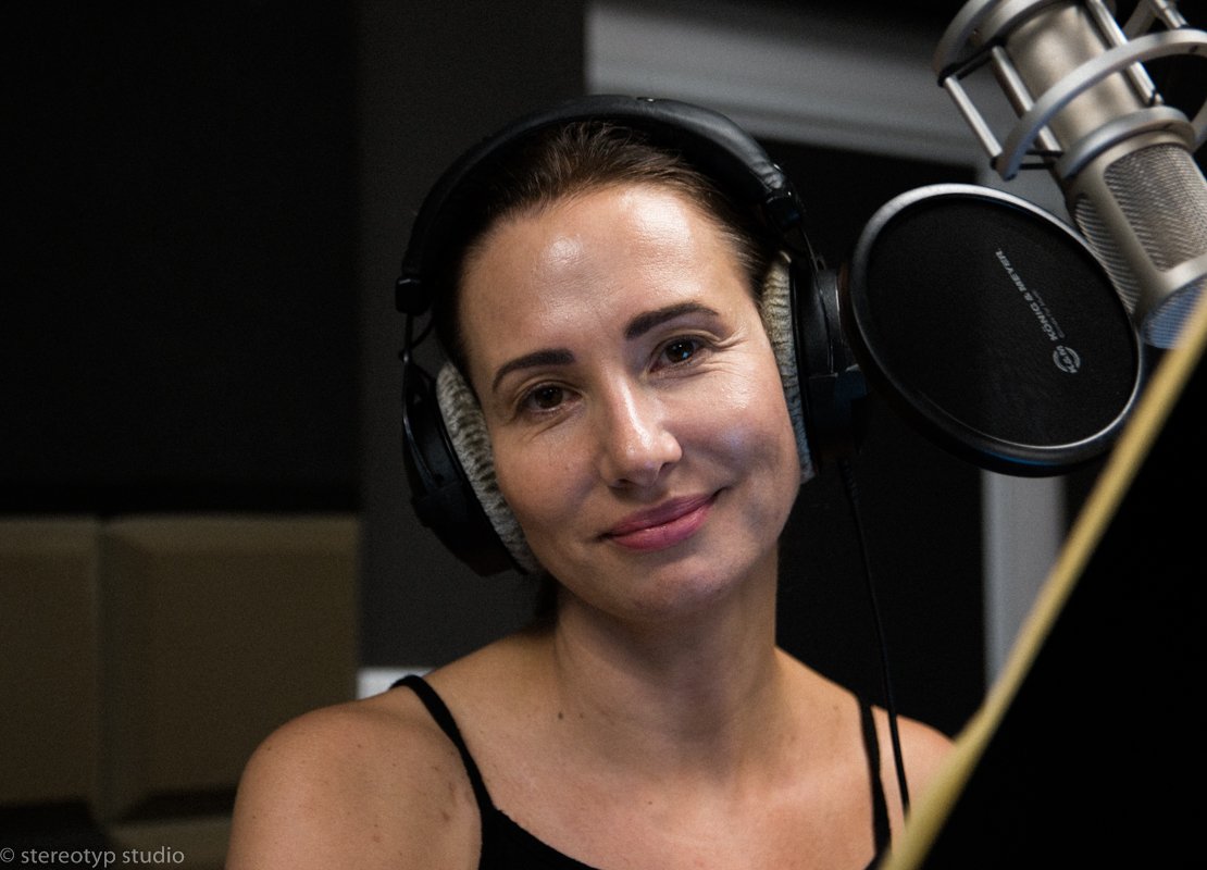 stereotypstudio's tweet photo. Znakomita Aleksandra Popławska, gwiazda najchętniej oglądanego serialu I.półrocza 2020 #Wataha na @hbopolska 🔥 w nowym audio serialu #OsiedleRZNiW by @remigiuszmroz Zapraszamy do wysłuchania w appce @audioteka Kolejne odcinki w każdą środę.
#stereotypstudio @gazetapl_news https://t.co/cYpmBJq2cY
