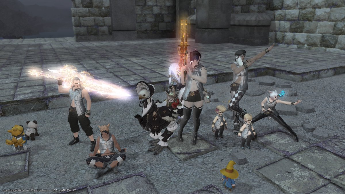 kayopipi_FF14's tweet photo. 漆黒アチブF.A.T.E.めぐりお疲れさまでした！レイクランド最後になっちゃったのでSS撮ってる余裕がなかったwスタッフお揃いのグラスレザー決まってたねbキーボードの壊れたなおちゃんと二人で監視しました！ #bigfate https://t.co/qUl9qk5zTr