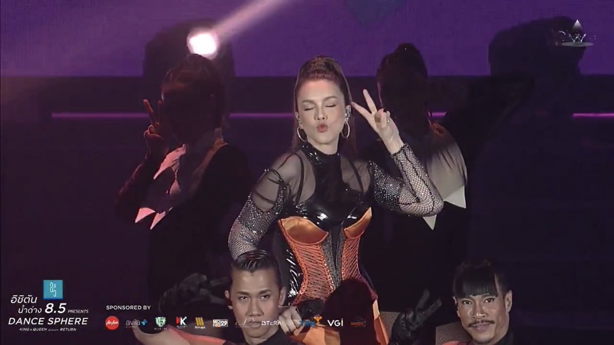 nookie_jj's tweet photo. My queen 💕💕💕 #dancesphere #c_aguilar สวยมากกกกกก https://t.co/WnyhIyTv64
