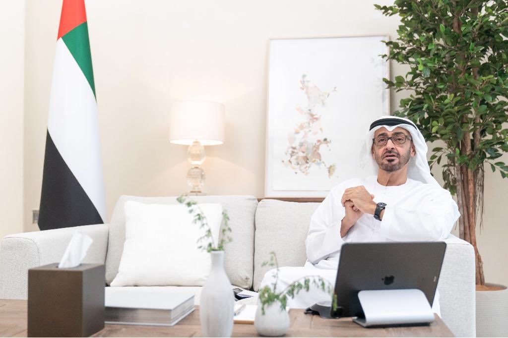 HHShkMohd's tweet photo. 495 مليون كم سيقطعها المسبار ليكون المهمة العربية الأولى وصولاً للكوكب الأحمر .. وليكون نقطة تحول تاريخية في المسيرة العلمية لدولة الإمارات وللعالم العربي .. مهمتنا نجحت في صنع الإنسان الذي يؤمن بأن لا شيء مستحيل أمام الإرادة والعزيمة https://t.co/c0QHILVIfZ