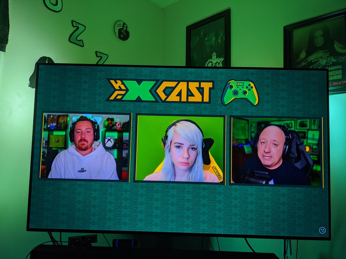 davinster1's tweet photo. Watching the @KindaFunnyVids X Cast with my @Xbox green in the back! Still crazy awesome to see @snowbikemike @garywhitta and @Charalanahzard crushing the Xbox talk. Love the show and can't wait to see this podcast live on for the years to come. 
#KFX https://t.co/rFA1poMZAx
