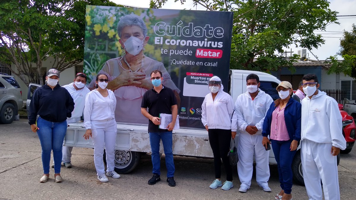 SucreUnidos's tweet photo. #UnidosPorSucre Empezamos nuestra jornada del día de hoy en el barrio Pioneros de Sincelejo, en compañía del Alcalde de Sincelejo Andrés Gómez. Lo vamos a hacer Unidos por todos los sucreños. 
@MinSaludCol 
@Supersalud 
@GobSucre 
@alcaldiasljo https://t.co/khQ0O2CHxB