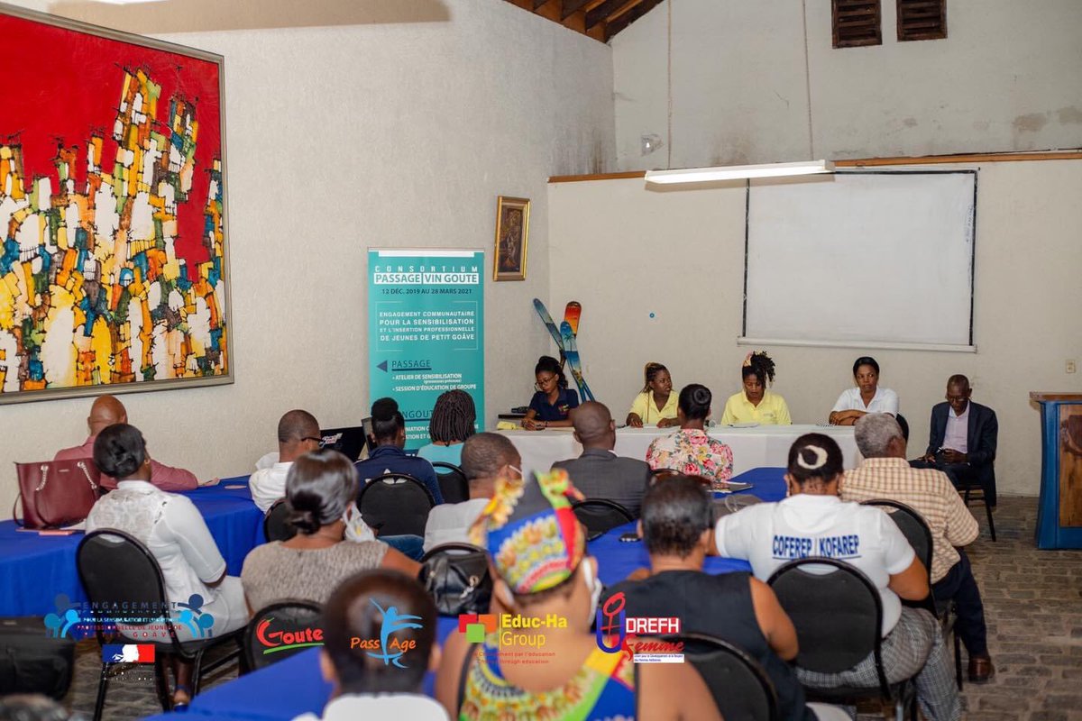 vingoute's tweet photo. Revivez en images le lancement du projet : " Engagement Communautaire pour la sensibilisation et l'insertion professionnelle des jeunes de Petit Goâve".
👇🏿
https://t.co/hoI41jAwMN https://t.co/rULsmgA5E5
