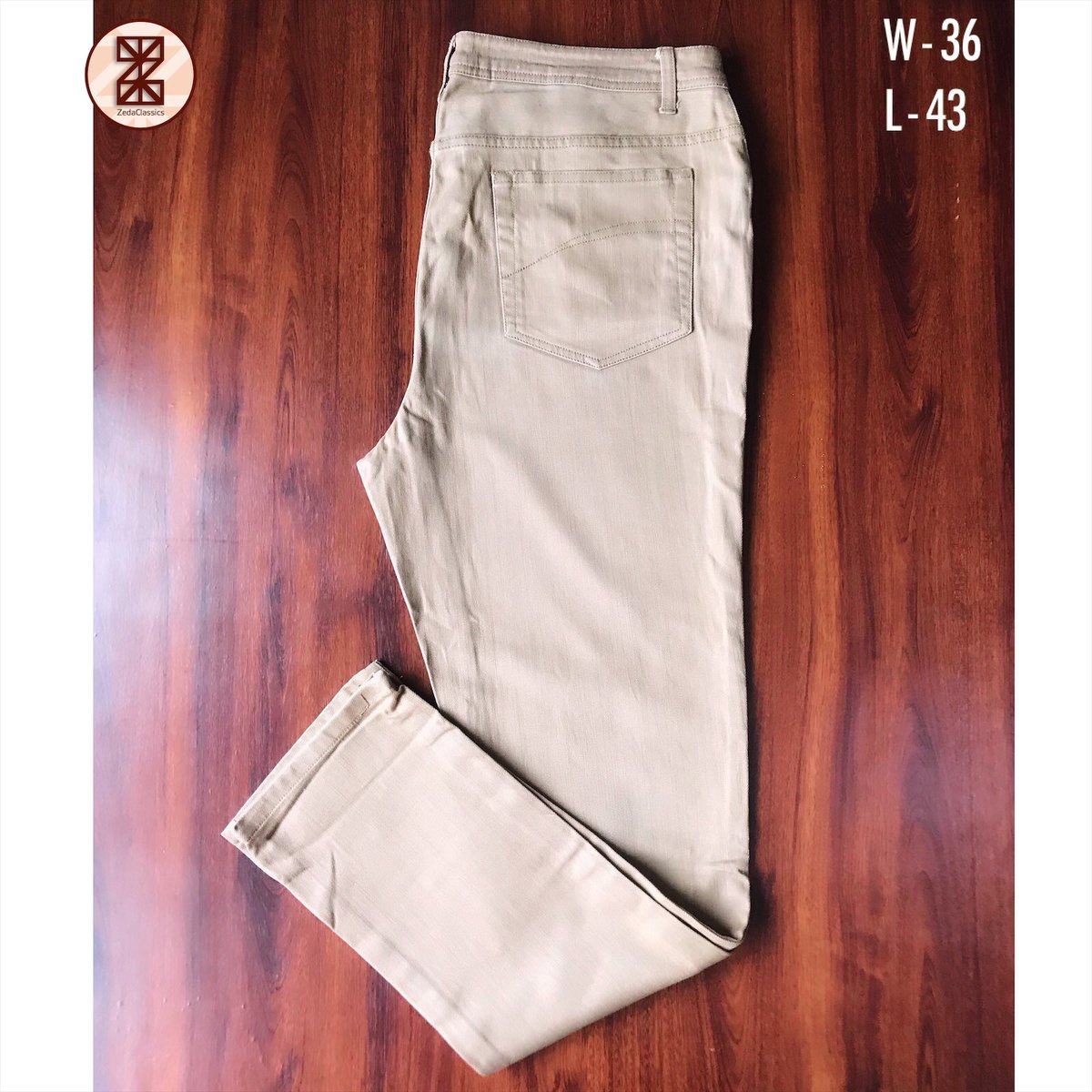 ZedaClassics's tweet photo. Trousers available 👖😍👌🏾
50gh only! 
Dm to buy or call/WhatsApp 0552507654 #Zedaclassics #Zedakings https://t.co/lAfxnbuVwh