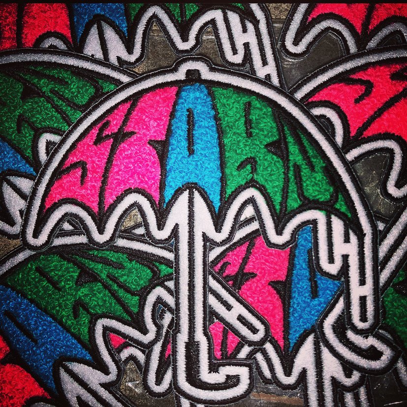creativ_storm's tweet photo. #stormbrella #chenillepatches https://t.co/Ug6hMsfcYi