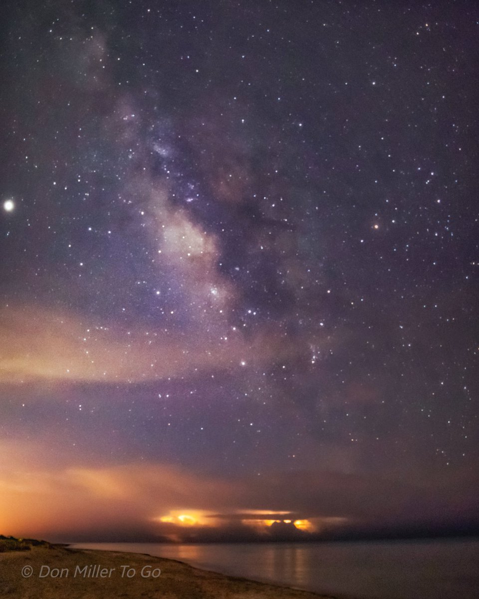 DonMillerToGo's tweet photo. #MilkyWay #galaxy hub over thunderstorms in the Gulf https://t.co/ZWRuWABwqU