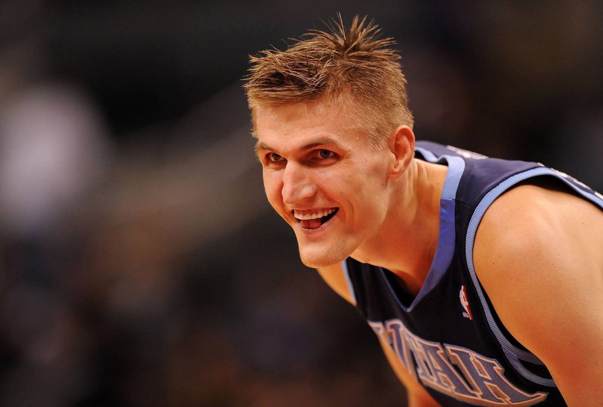 TheDunkCentral's tweet photo. Andrei Kirilenko’s wife says he’s allowed to cheat on her once a year

“They get chased by women. It’s hard to resist. It’s the way men are by nature. When I’m aware and I let him do it, it’s not cheating.”

(Salt Lake Tribune 2006) https://t.co/a91AiTixhf