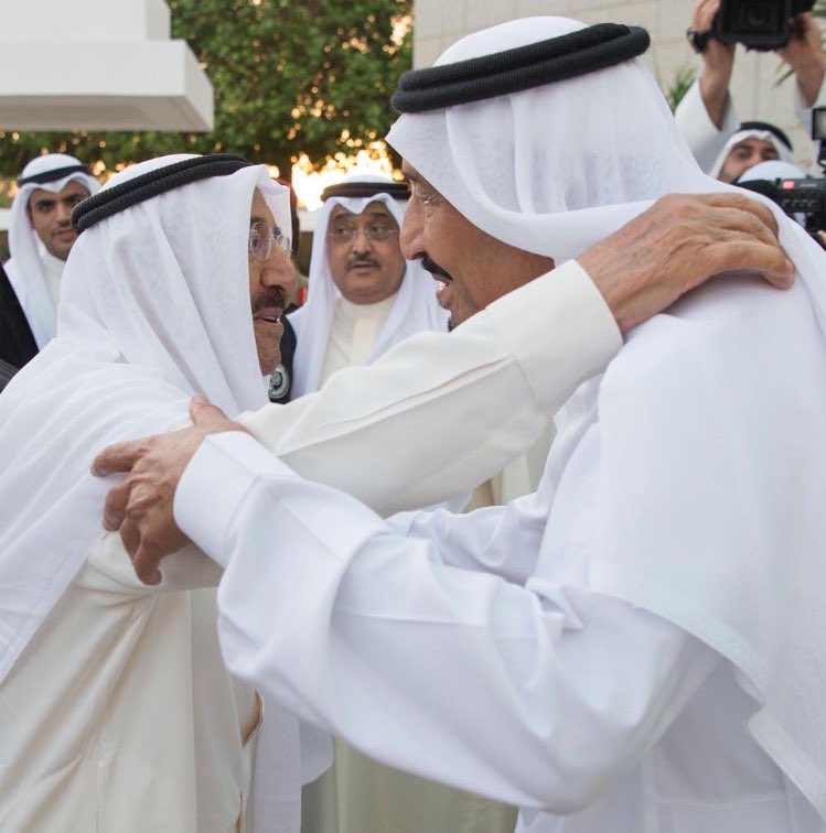 أسأل الله العظيم رب العرش العظيم أن يشفي الشيخ #صباح_الاحمد_الصباح وأن يمده بالصحة والعافية 🇸🇦 ❤️ 🇰🇼