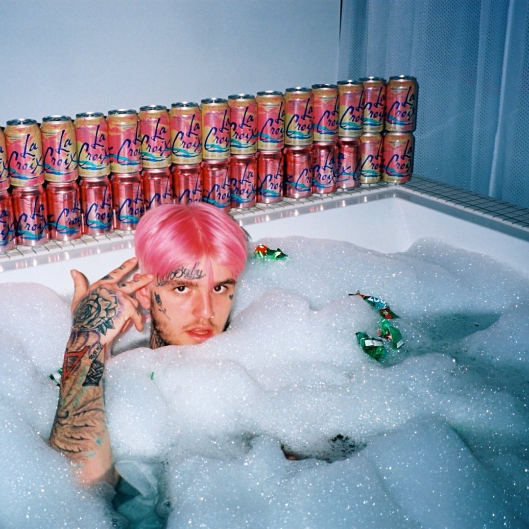 GETCAKEDlEYOUNG's tweet photo. Lil Peep by @prettypukee https://t.co/jZAWfT3xKl