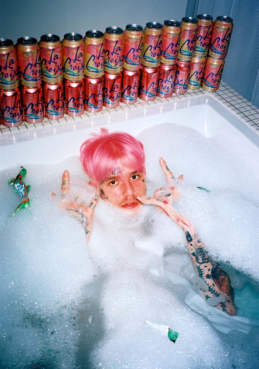 GETCAKEDlEYOUNG's tweet photo. Lil Peep by @prettypukee https://t.co/jZAWfT3xKl