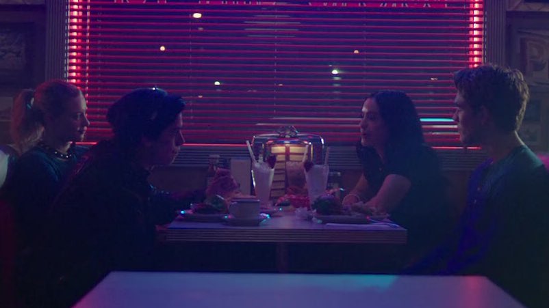 in 2x22, veronica has chocolate like usual and jughead has coffee (which he has sort of embraced as the leader of the serpents), but archie and betty both have strawberry again. they’re always on the same page