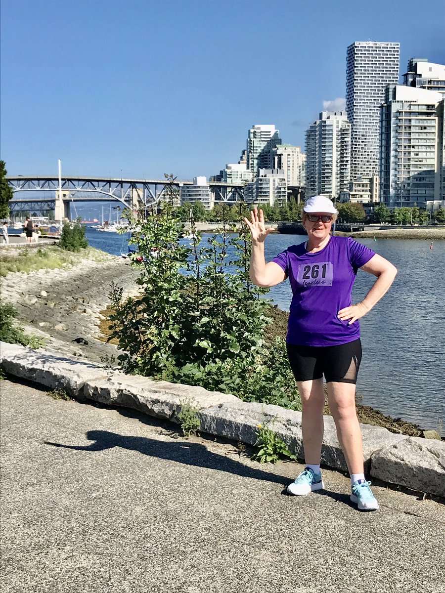 debrakato's tweet photo. Super sunny 12K run around Kits Beach & False Creek seawall while @Margaretb_yvr rocks her Scotia virtual race! Nice to run into Barry & virtual Justin Trudeau, too!
#virtualracetraining #thesweatlife #teamcanadasweats #vancouver #kitsilano #postmarathonrun https://t.co/7hBsPgtHzb