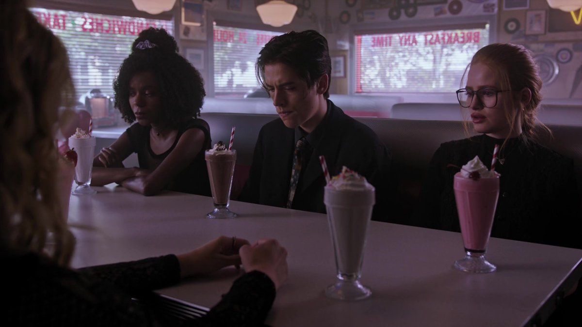 i also thought it was worth noting that they mirror the milkshake orders with the parents in 4x04 bc the milkshakes kind of symbolize what all the parents wish they had (alice/purity, fred/bravery, fp/identity, hermione/excitement, etc). you CANNOT tell me this wasn’t intentional