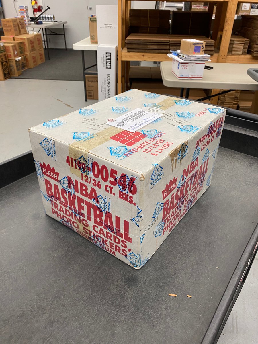 BBCESteveHart's tweet photo. Got to view the case in person today.
Authenticity--100%
Provenance--100% iron-clad
Awesomeness--100% https://t.co/Xh0GmdPGQ0
