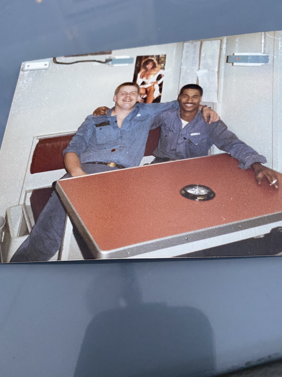 _wilfredd's tweet image. Racisme!!!

Dit was mijn maat aan boord van Hr Ms Tromp 

@kon_marine 1984

René Domenie 

👇👇