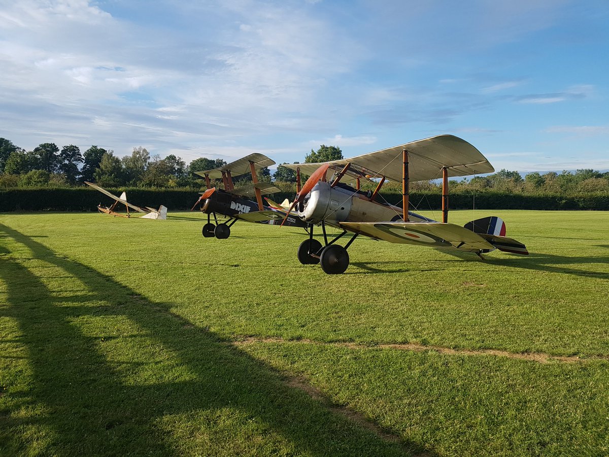 So it's a little too gusty at height for the Edwardians, so this is a wrap for the first live airshow in the UK this season, and the first #driveinairshow so we're calling this an #onlyatshuttleworth moment :)