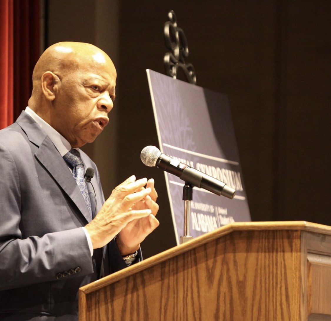 _uanaacp's tweet photo. We mourn the passing of  #JohnLewis, who fought relentlessly in our nation’s continuing battle for civil rights. Less than a year ago, Congressman visited to talk with the @BlackburnUA. We are thankful to have his giant footprints on our campus as a reminder for students to fill. https://t.co/KzsXxIiCi8