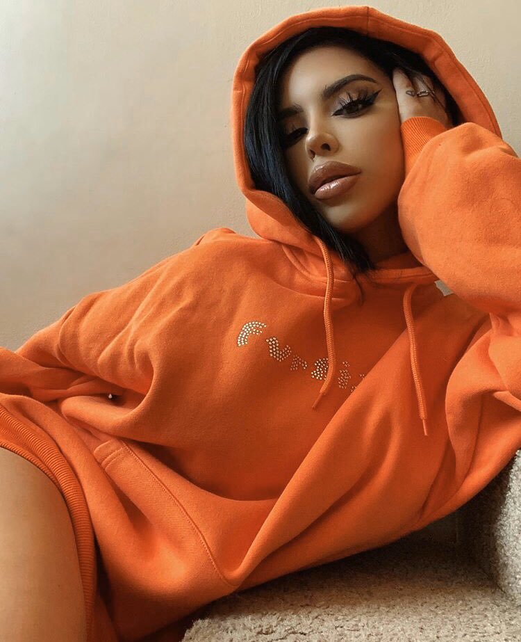 ORANGE SWAROVSKI🍊🥶 @wowvall