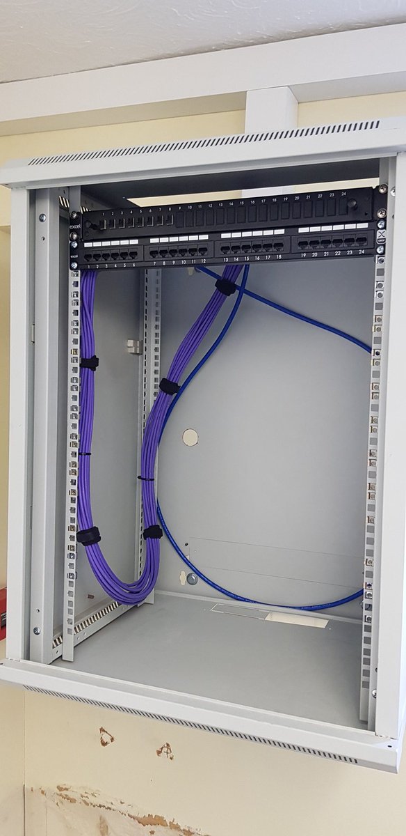 MajentaAV's tweet image. Another data install completed with new OM4 fibre and a recycled data cab.
#excelnetworking #education #somerset