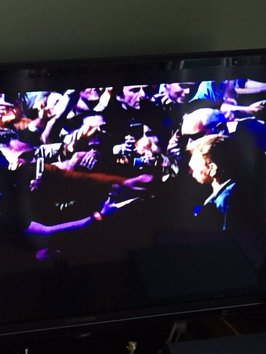 cathy_sau's tweet image. #quelque chose de tennessee #restervivanttour 😊❤️👍