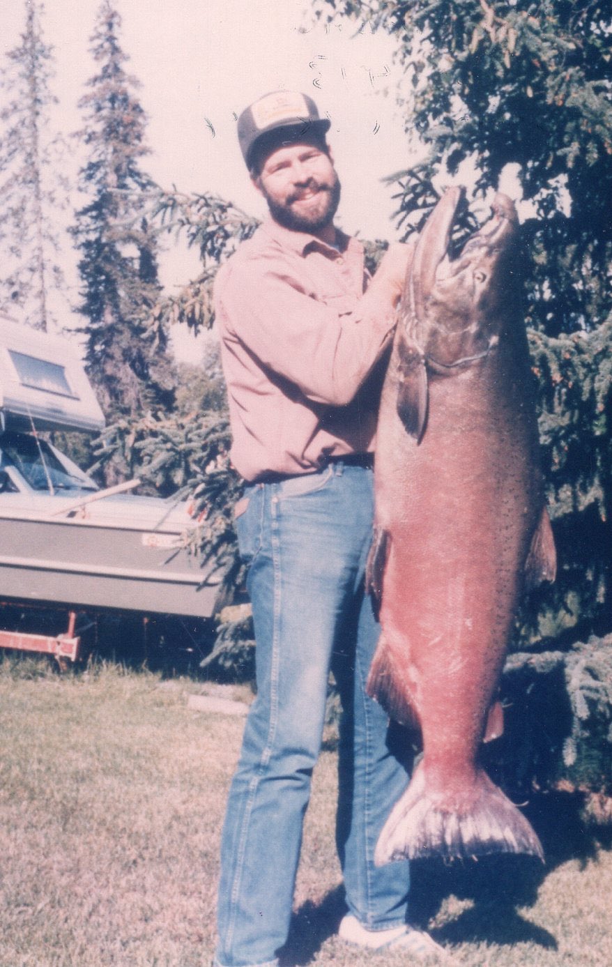 IGFA on X: 35 years ago today, Jerry Downey set the IGFA Men's 8-kg (16  lb) Line Class World Record with this incredible 35.15-kg (77-pound,  8-ounce) Chinook salmon. Jerry was drift fishing