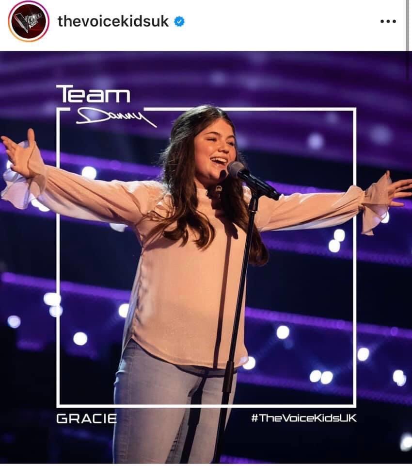 DTRB_PArts's tweet photo. Our Gracie has her turn.......what a star and fabulous performance as always. It truly is a joy to listen to you sing. π@DeanTrustRB #proud #talent #wigan #rosebridge #musicislife #singing #wining https://t.co/nCF39heMlk