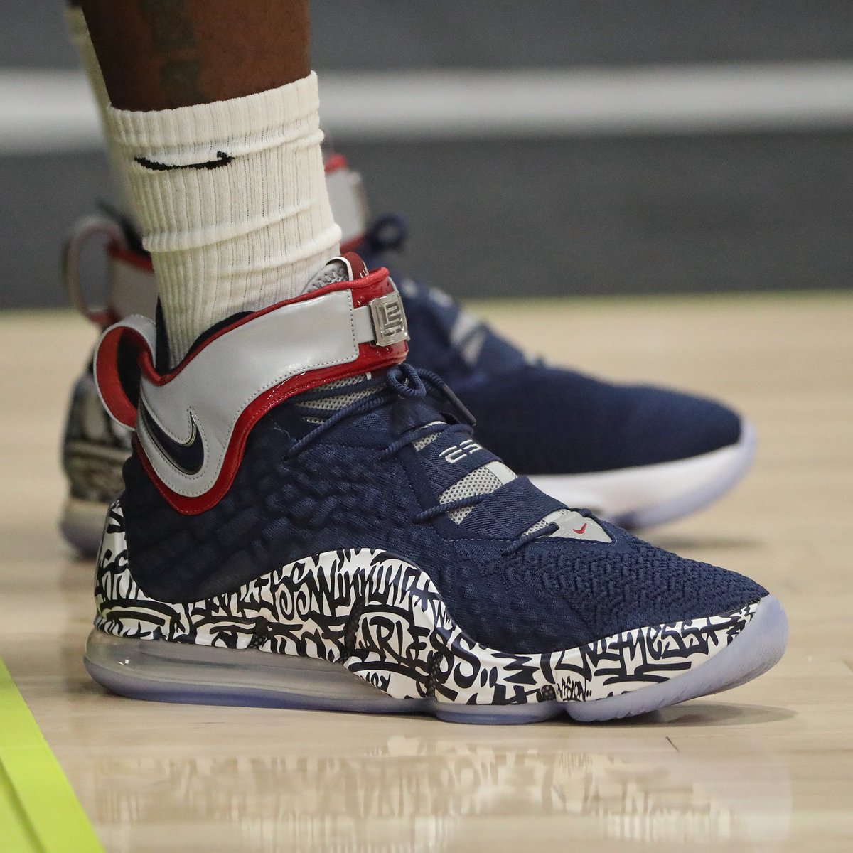 KingJames laced up in Nike LeBron 