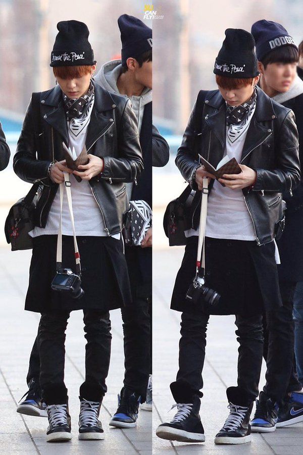 This Yoongi is so unbearably cute. Peak lil meow meow.