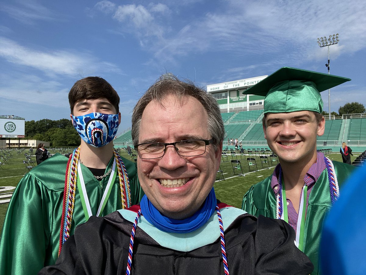 TMacTwo's tweet photo. Happy Graduation Pointers!!! Always remember ... Once A Pointer - Always A Pointer. https://t.co/433kzXfDwE