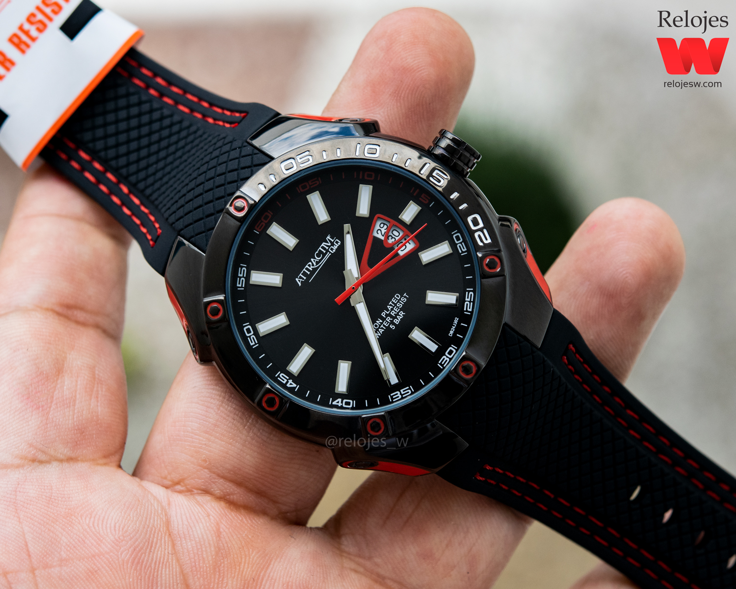 Reloj attractive q&q hotsell