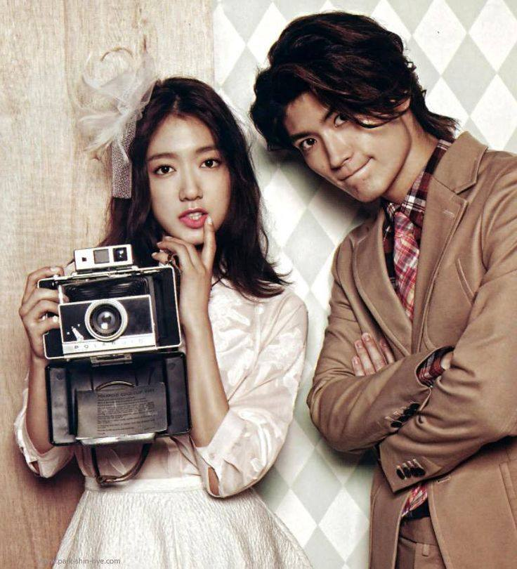doramaniax's tweet photo. Era septiembre de 2013 y #MiuraHaruma y #ParkShinHye tuvieron una sesiรณn de fotos para #CeciMagazine.
La quรญmica entre ellos fue tan genial que Haruma invitรณ a la actriz a cenar. Dรญas despuรฉs fue a Corea a visitarla. Sus agencias aseguraron que se trataba de una simple amistad. https://t.co/FMUYEyt5Fb