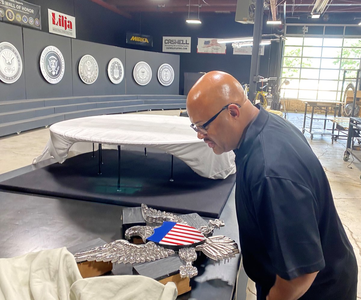 USAWallofHonor's tweet photo. Thank you
@opoapresident
Sgt. Tony Conner for visiting our #AWOH studio. These days our law enforcement community needs our support more than ever. We have your six! Looking forward to showing our message of support on our National Tour 2021 @omahaPOA @GLFOP @NAPOpolice https://t.co/PvqozCwIp1