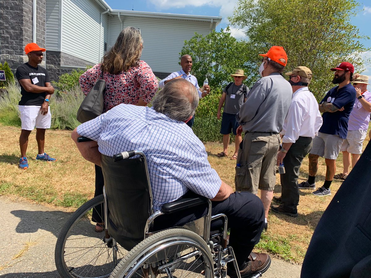 Former Lt. Governor John Hager is listening to  @AndrewKnaggsVA speak as the first round of votes are being counted