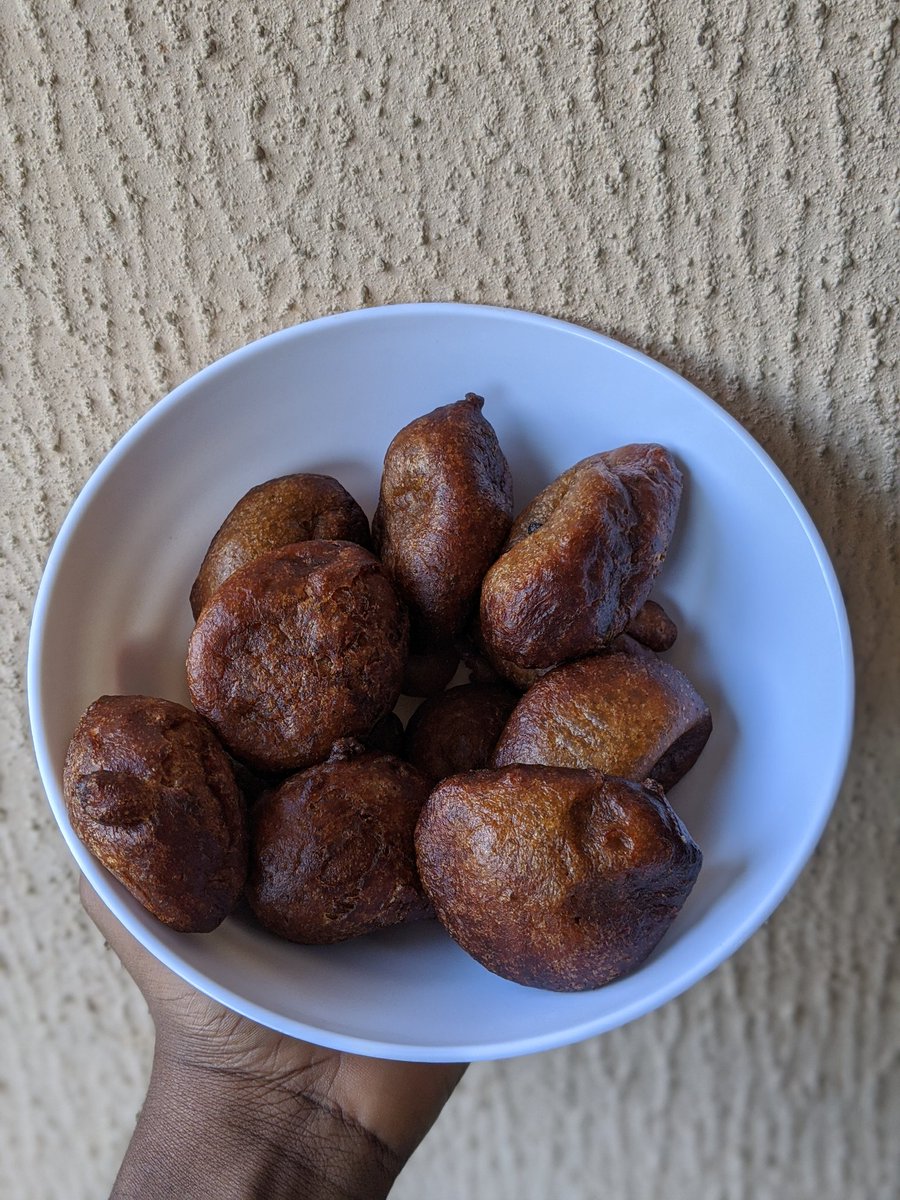 rotimiokungbaye's tweet photo. I haven't really made pastries in quite a while so I decided to make Puff Puff today. 

#TeamPixel #ChefRote https://t.co/kGfkAtTVWZ