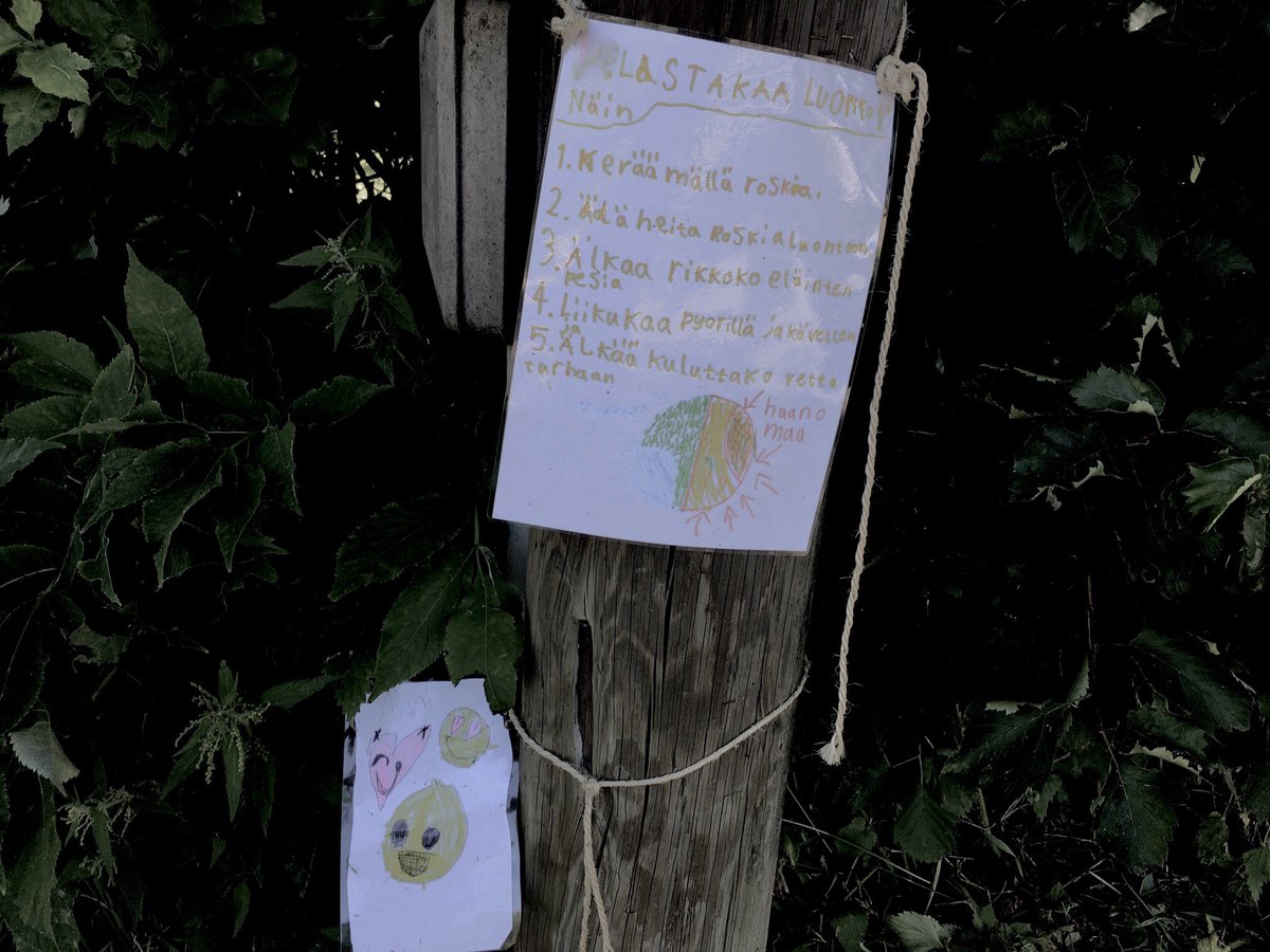 ToniEronen's tweet photo. 😩❤️
”PELASTAKAA LUONTO!
Näin
1. Keräämällä roskia.
2. Älä heitä roskia luontoon.
3. Älkää rikkoko eläinten pesiä
4. Liikkukaa pyörillä ja kävellen ja
5. Älkää kuluttako vettä turhaan
Hyvä maa -> 🌓 <- Huano maa”
#huano #liikkis #helsinki #tulevaisuudentoivotjatyynet https://t.co/ZCNpMbhwoO