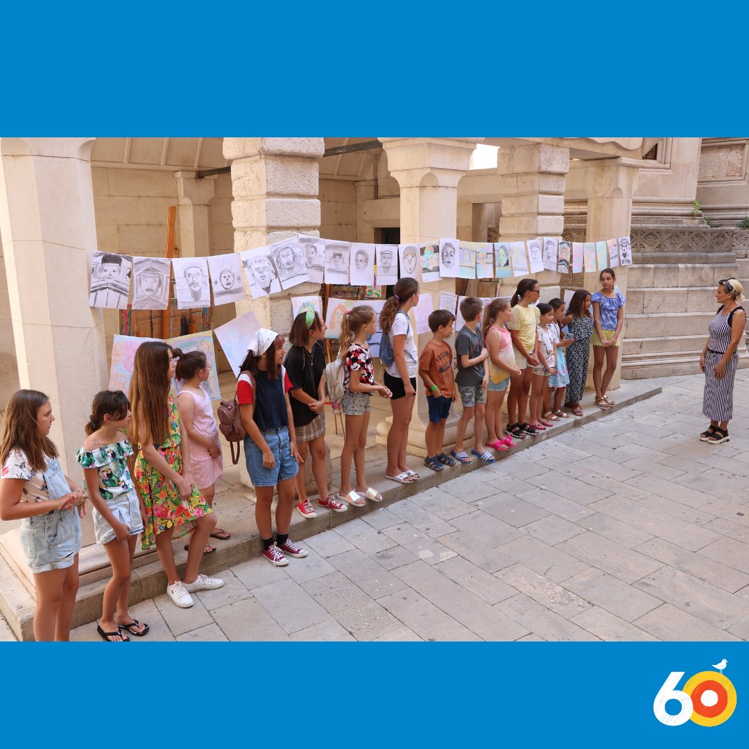 MdfSibenik's tweet photo. Umjetnička djela malih slikara inspirirana su Šibenikom 🌅 ⚓ 🌊 i njihovim viđenjem grada, a radove su djeca 👶🏻 👧🏻 ponijela kući 🏠 kako bi dom uljepšali svojim prvim umjetničkim kreacijama.

Doživi dječju umjetnost!🎨🎭 https://t.co/pq6f452Qei