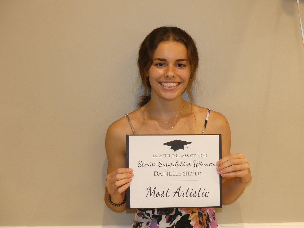 SeniorCelebrat1's tweet photo. Senior Celebration photos! https://t.co/4yXgtyYU1M