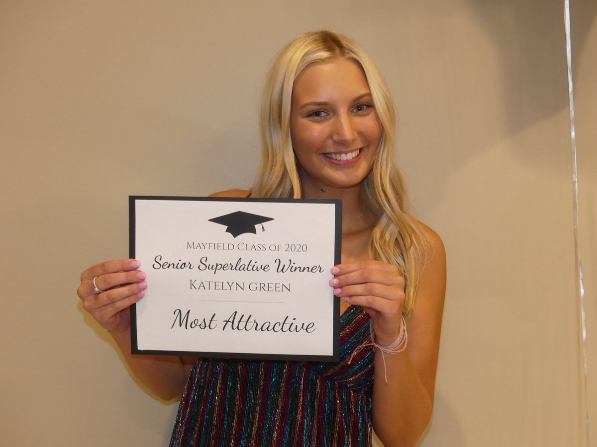 SeniorCelebrat1's tweet photo. Senior Celebration photos! https://t.co/4yXgtyYU1M