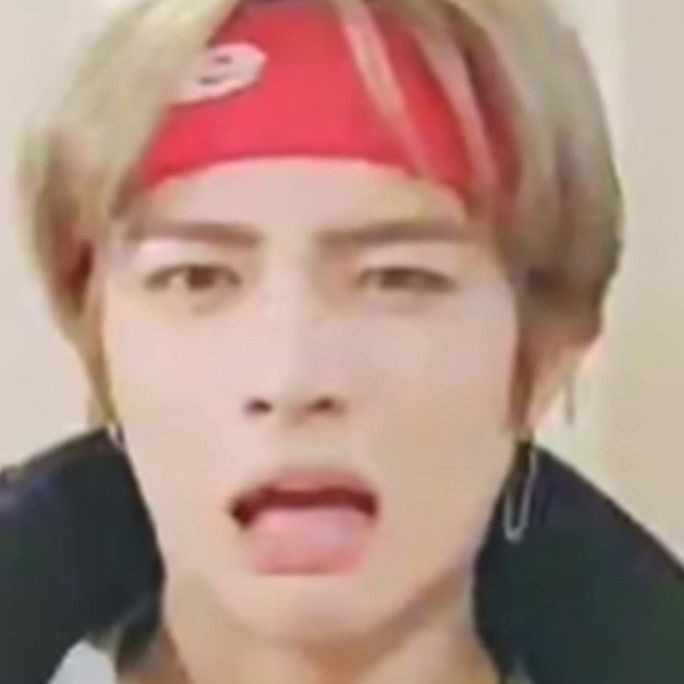 beompakiss's tweet photo. sTahp, bHie😆 https://t.co/9PcEP5G0Ea