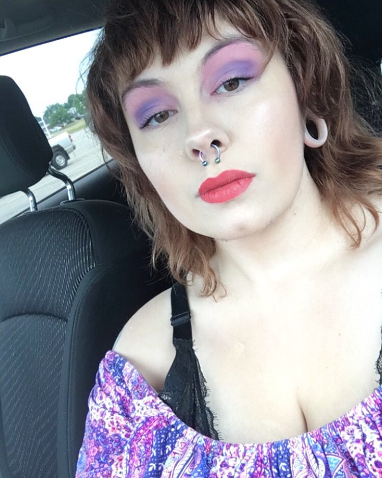 PMeathooks's tweet photo. How I stare at the shrimp dicks that $ find $ their way into my DMs 😂🍤
#humiliation #humiliationfetisch #humiliationfetish #humiliationkink #giantess #giantessworship #bigfeet #girlswithpiercings #paypigswelcomed #worshipme #exposed #finslavery #finslaves https://t.co/TYx3RbXw1o