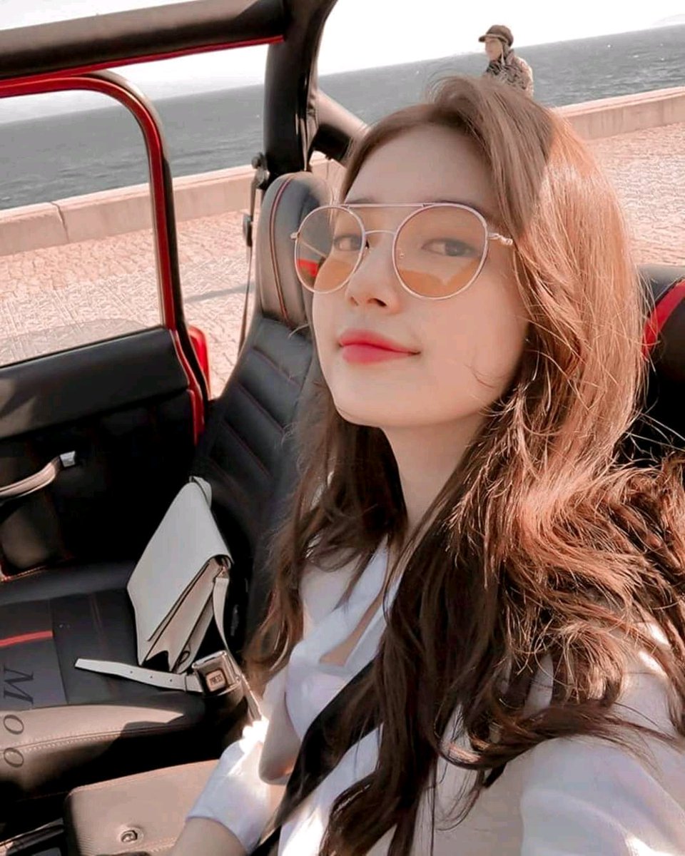 Elsasyavitri15's tweet photo. 💙Bae Suzy sebagai Hong ju, di film while you were sleeping, @Suzy
#baesuzy #Suzy 
#whileyouweresleeping https://t.co/Xy9vcD8sYE
