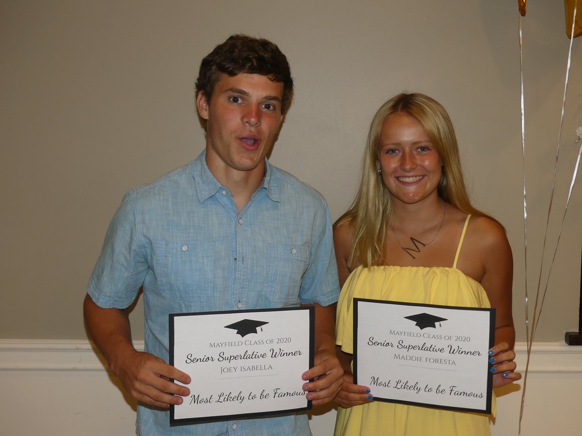 SeniorCelebrat1's tweet photo. Senior Celebration photos! https://t.co/4HR9PO3QNW