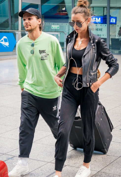 FRIENDSHIP DOESN´T NEED A COVER-UP. If Larry were friends and L and E a loving couple, we´d see at least some evidence that they are happy together. Nothing like that has ever happened. And also, 8 years and not only no engagement, but also rumours about engagement 2x denied.+