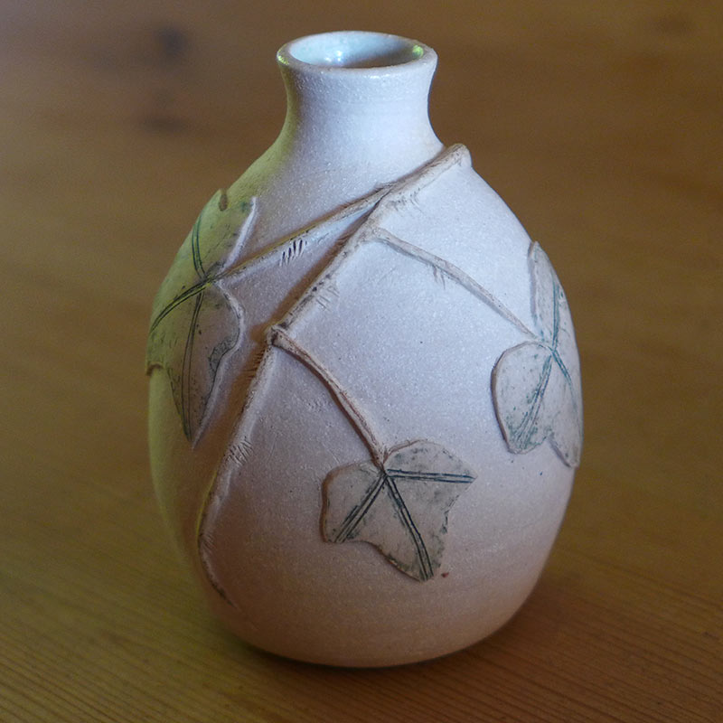 seopenstudios's tweet photo. β± We see that #potters is trending! Now, we know it's about sport, but we're going to take the opportunity to share some amazing SEOS potters!
Alison Alldis: https://t.co/iJjdoGSEPN
Colin Griffith
Jennie Norris: https://t.co/kdLX788op6
Simon Olley: @olleypottery
#SEOS2020 https://t.co/wNRKP7PvO9