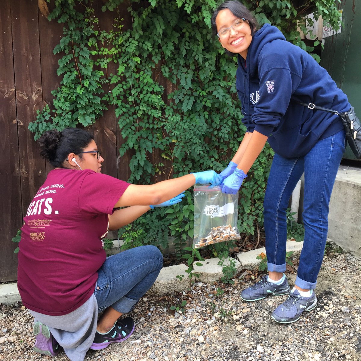 Serve San Marcos works with community partners like <a href="/DowntownSMTX/">Downtown San Marcos</a> to host vounteer projects that keep our town inviting, safe, and fun! 

#txst #smtx #txst24