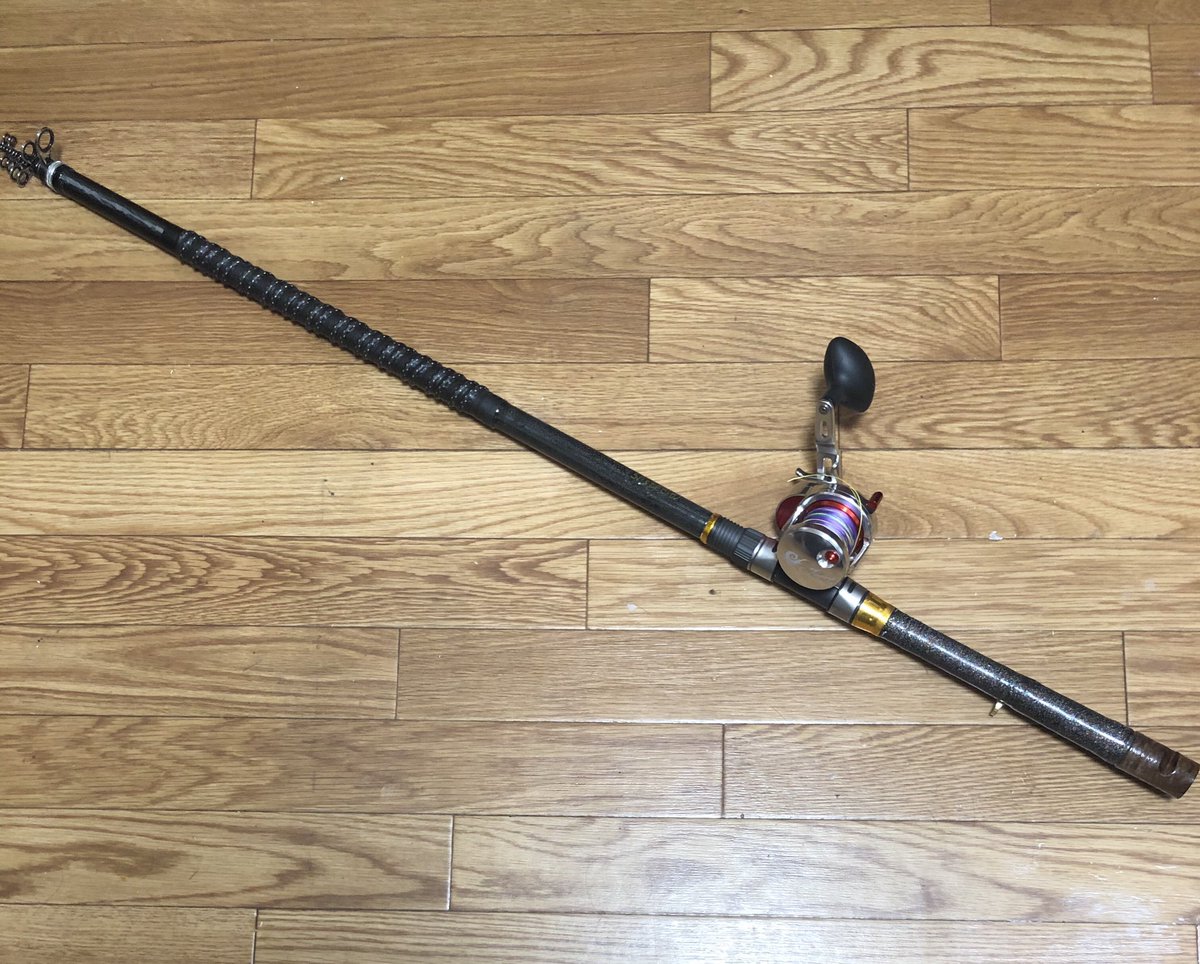 50ch たくぼん ババタレ師 石鯛竿自作しました 元竿は5号竿 手持ちも出来る軽量仕様 グリップにはゴージャスな施しをしました 貴族