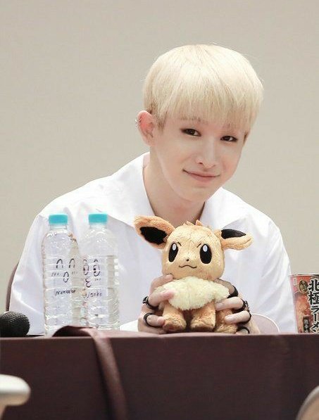wonnieology's tweet photo. guys idk if y'all still remember but wonho really did this https://t.co/8RDvYMmx5u
