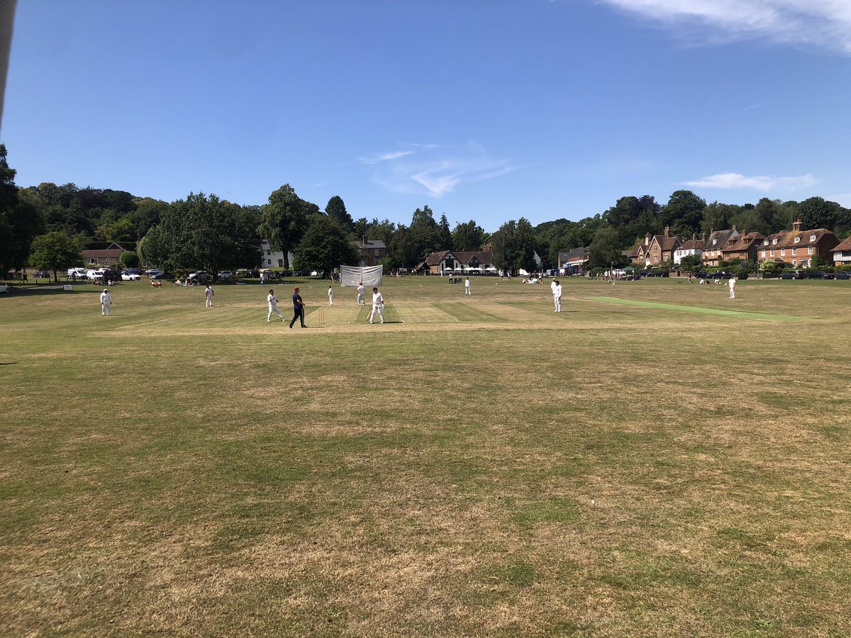 Anyone for Cricket 🏏 😆#Pimmsoclock #Villagelife 
Have a safe Saturday whatever you’re doing ✌🏻