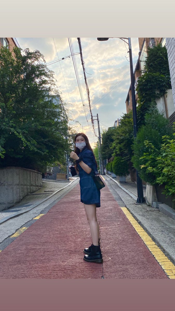 jchaeyeonbr's tweet photo. [CHAESTAGRAM] 17.07.20 - Atualização da #Chaeyeon no seu Insta Story:

"Um dia em que o céu estava muito bonito☀️"

#DIA #다이아 #정채연 #채연 https://t.co/wsyV8rpKB7